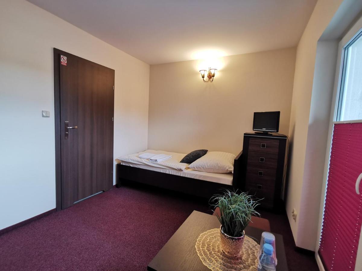 Noclegi Pod Borem Kepno Exterior photo